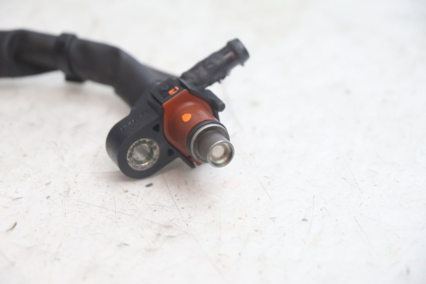 photo de INJECTOR YAMAHA X-MAX XMAX 125 (2010 - 2013) - Alternative perspective