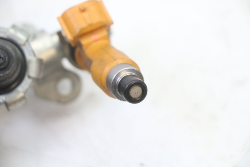 photo de FUEL INJECTOR YAMAHA XJ6 ABS 600 (2008 - 2016) - Product overview