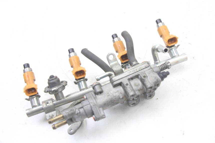 photo de FUEL INJECTOR YAMAHA FZ6 FAZER S2 600 (2007 - 2011) - Alternative perspective