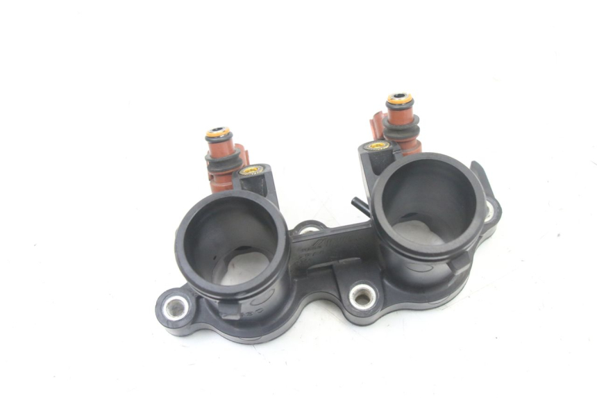 photo de FUEL INJECTOR YAMAHA YP T-MAX TMAX 530 (2017 - 2020) - Fixing points details