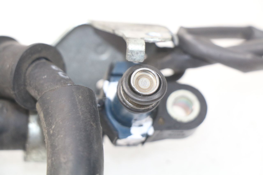 photo de FUEL INJECTOR YAMAHA YP X-MAX XMAX 400 (2014 - 2017) - Fixing points details