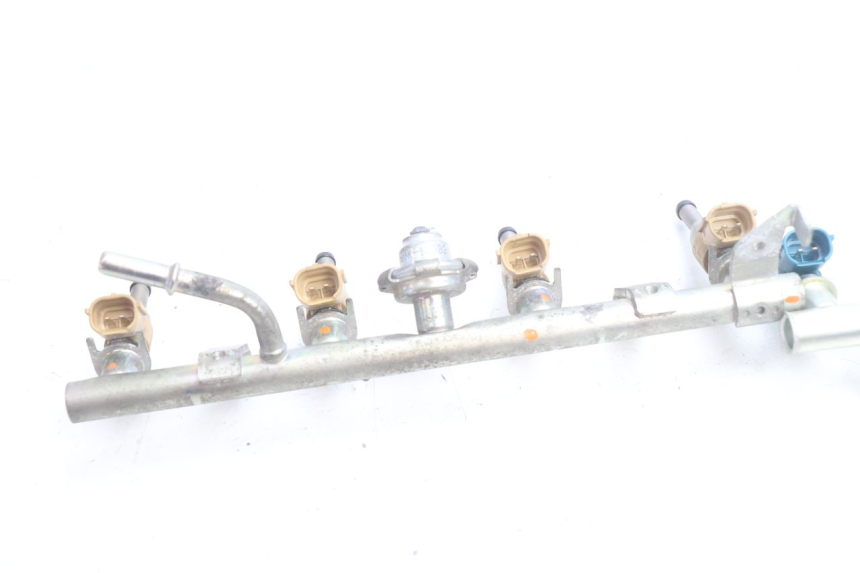 photo de FUEL INJECTOR YAMAHA YZF R6 600 (2008 - 2009) - Technical close-up