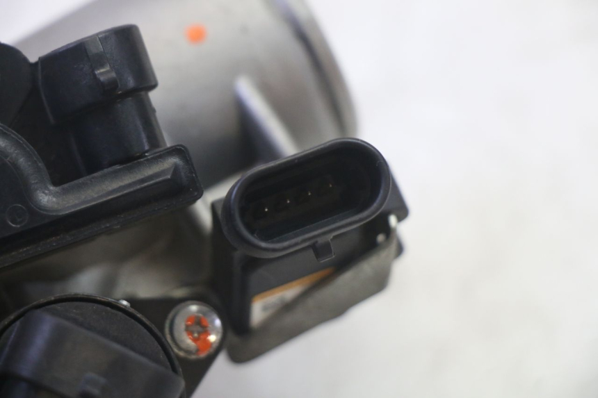 photo de INJECTION THROTTLE BODIES QUADRO 4 4D 350 (2015 - 2018) - Checked used part