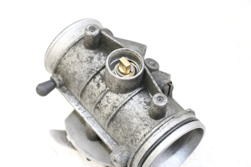 photo de INJECTION THROTTLE BODIES BMW R RT ABS 1100 (1996 - 2001) - Fixing points details
