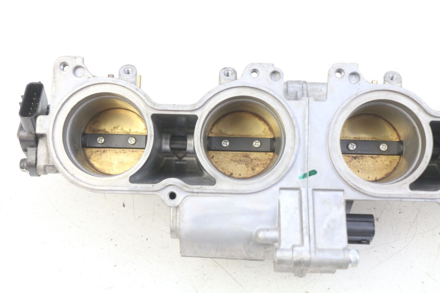 photo de INJECTION HONDA CB R 1000 (2018 - 2023) - Focus on structure