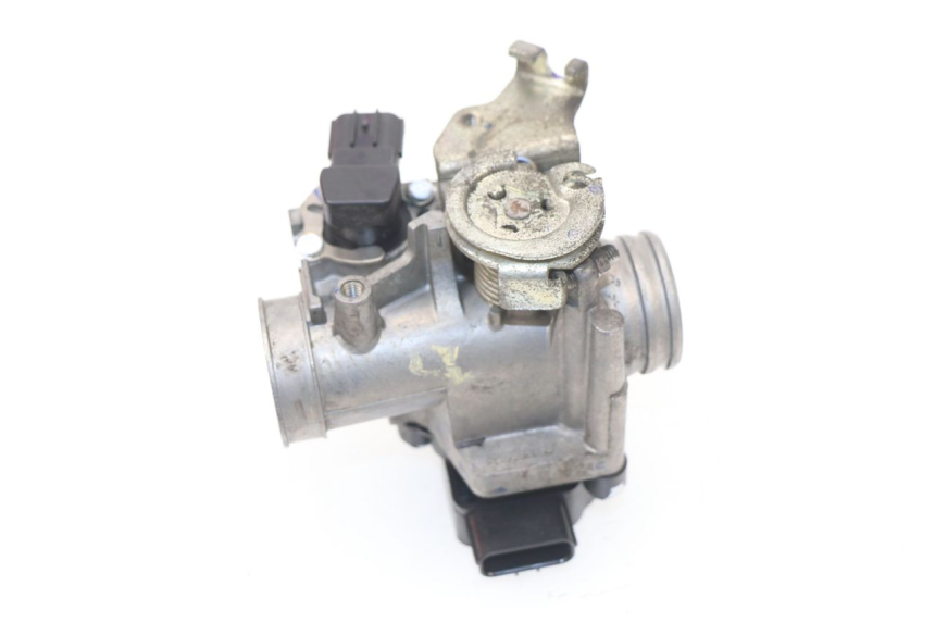 photo de INJECTION THROTTLE BODIES HONDA CBF 125 (2009 - 2015) - Technical close-up