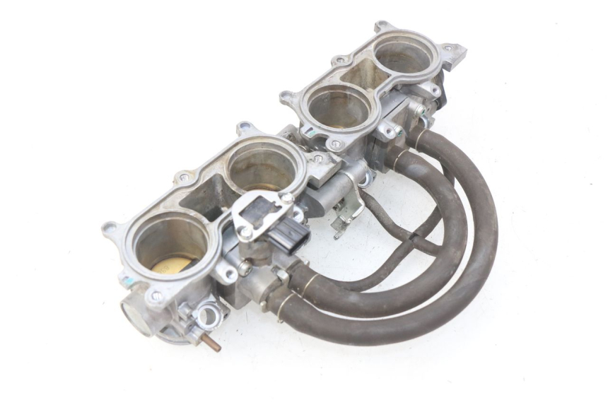 photo de INJECTION THROTTLE BODIES HONDA CBRF CBR-F PC41 600 (2011 - 2013) - Surface and material condition