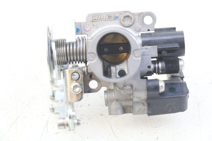 photo de INJECTION HONDA CRF CR-F 125 (2022 - 2023) - Technical close-up