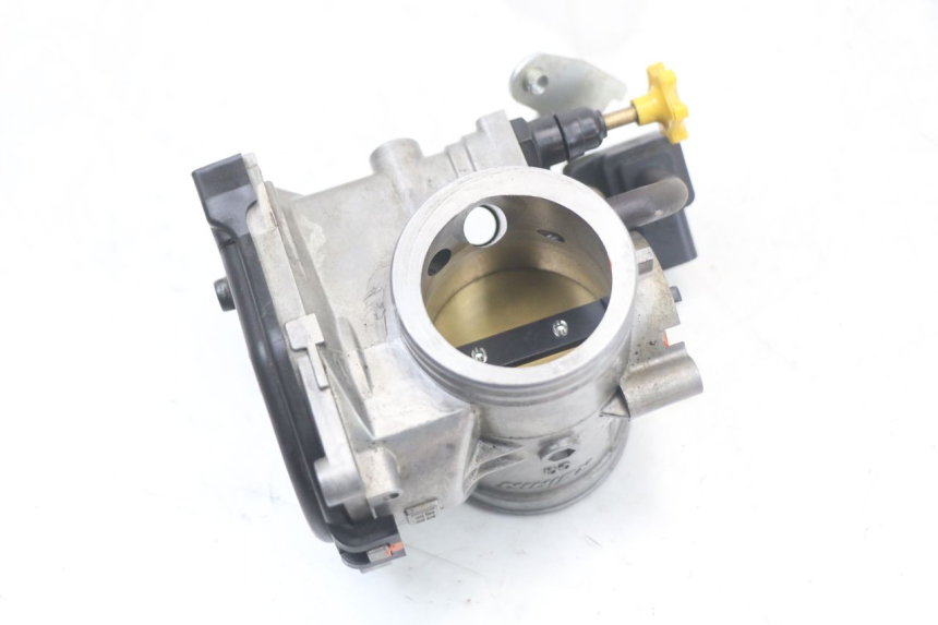 photo de INJECTION THROTTLE BODIES HONDA CRF R 250 (2020 - 2021) - Technical close-up
