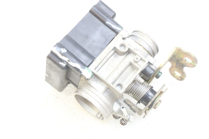 photo de INJECTION KYMCO DOWNTOWN ABS 125 (2015 - 2017) - Surface and material condition