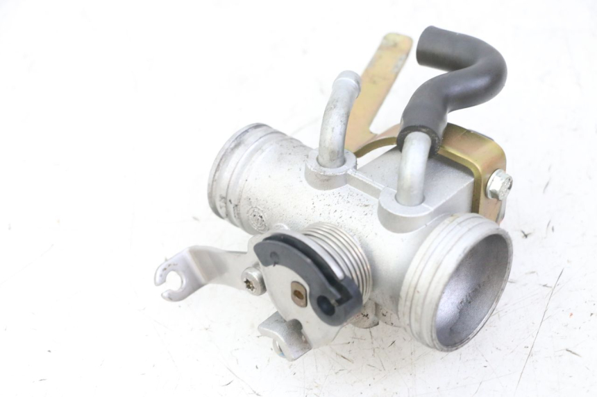 photo de INJECTION THROTTLE BODIES PEUGEOT ELYSTAR 125 (2002 - 2007) - Surface and material condition