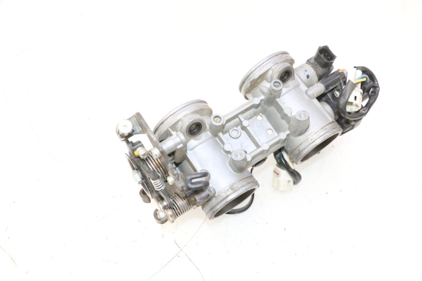 photo de INJECTION THROTTLE BODIES KAWASAKI ER-6 ER6 N 650 (2005 - 2009) - Alternative perspective