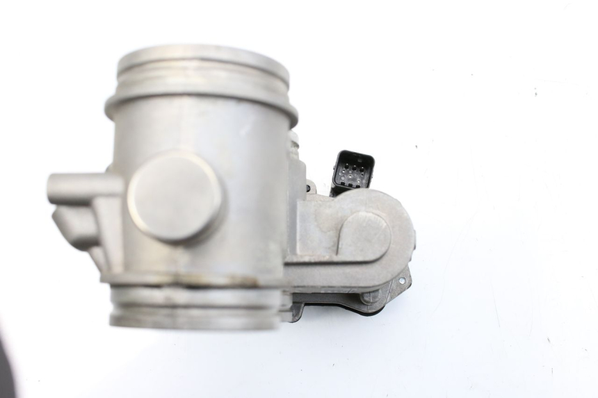 photo de INJECTION THROTTLE BODIES BMW F GS K81 850 (2018 - 2023) - Zoom on usage condition