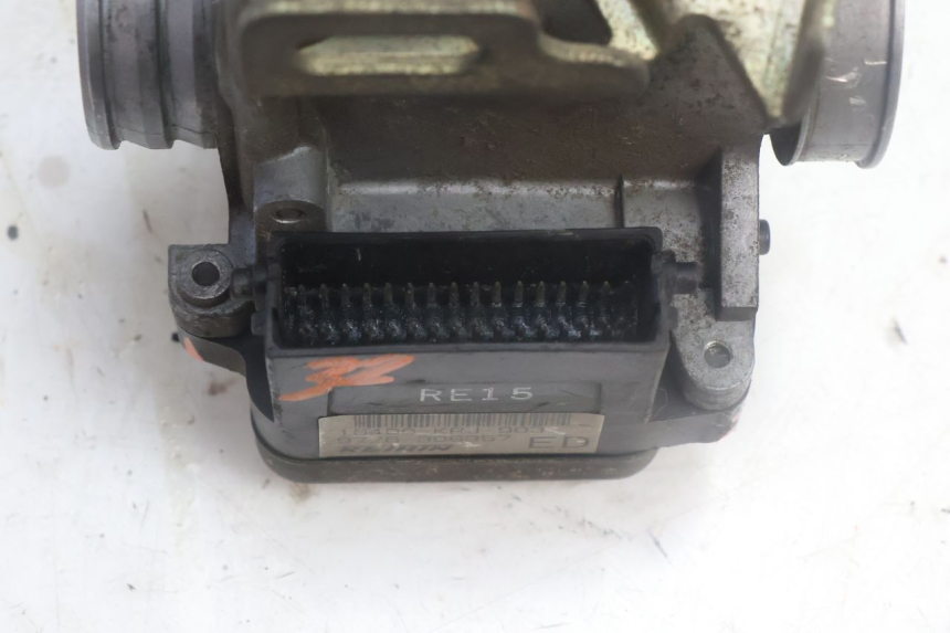 photo de INJECTION THROTTLE BODIES HONDA FES PANTHEON 125 (2003 - 2007) - Fixing points details