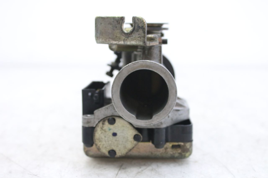 photo de INJECTION HONDA FES S-WING SWING ABS 125 (2007 - 2015) - Fixing points details