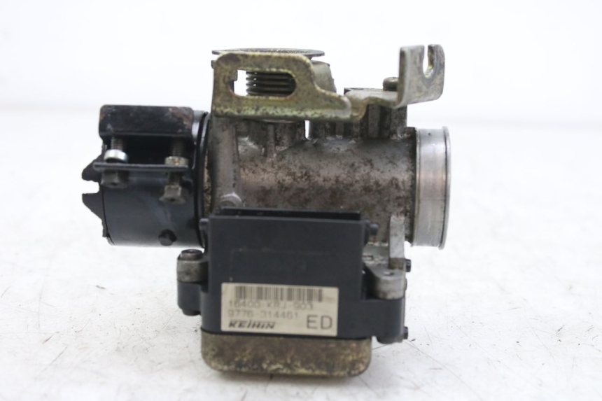 photo de INJECTION HONDA FES S-WING SWING ABS 125 (2007 - 2015) - Surface and material condition
