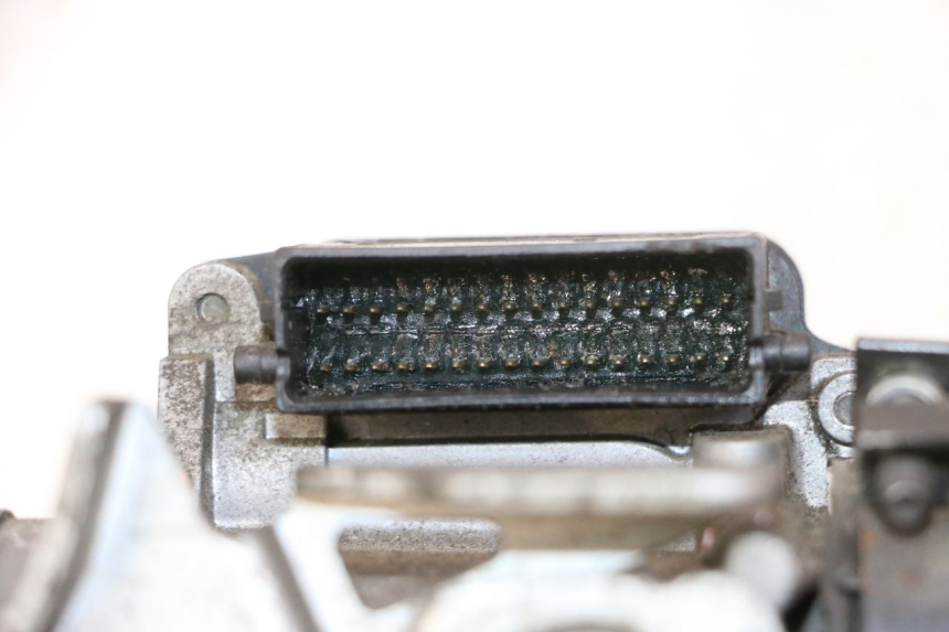 photo de INJECTION HONDA FES S-WING SWING ABS 125 (2007 - 2015) - Additional view of the item