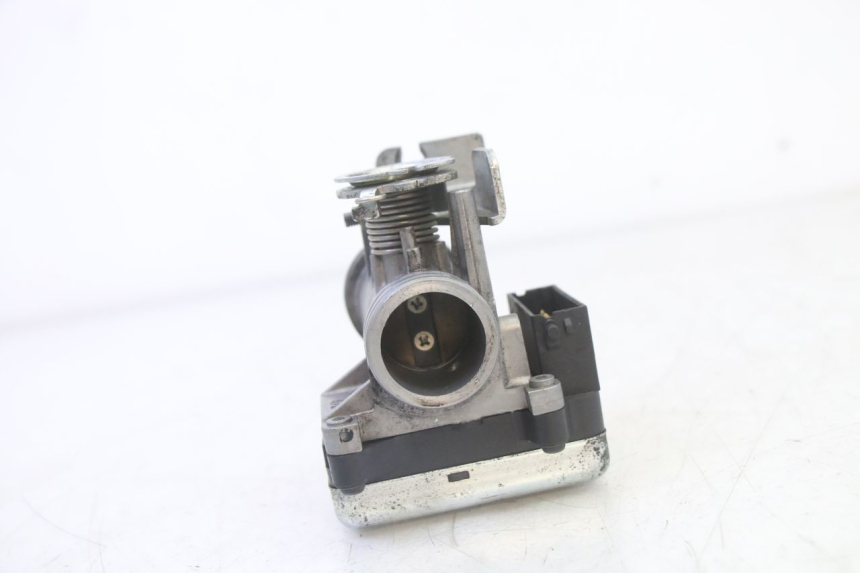 photo de INJECTION HONDA FES S-WING SWING ABS 125 (2007 - 2015) - Component detail