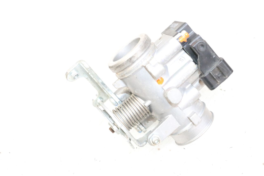 photo de INJECTION THROTTLE BODIES MBK FLAME X 125 (2007 - 2016) - Alternative perspective