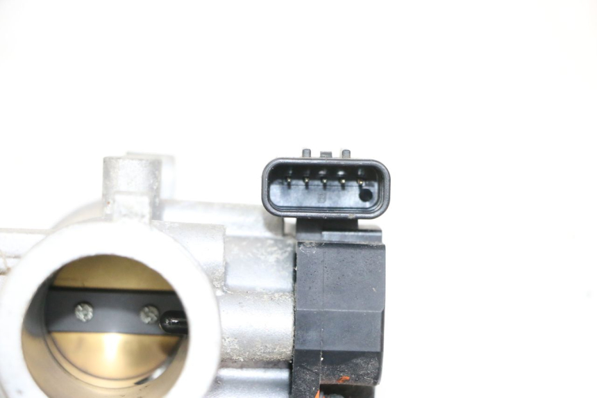 photo de INJECTION THROTTLE BODIES MBK FLAME X 125 (2007 - 2016) - Fixing points details