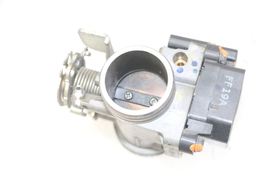 photo de INJECTION THROTTLE BODIES HONDA FORZA ABS 300 (2013 - 2017) - Alternative perspective