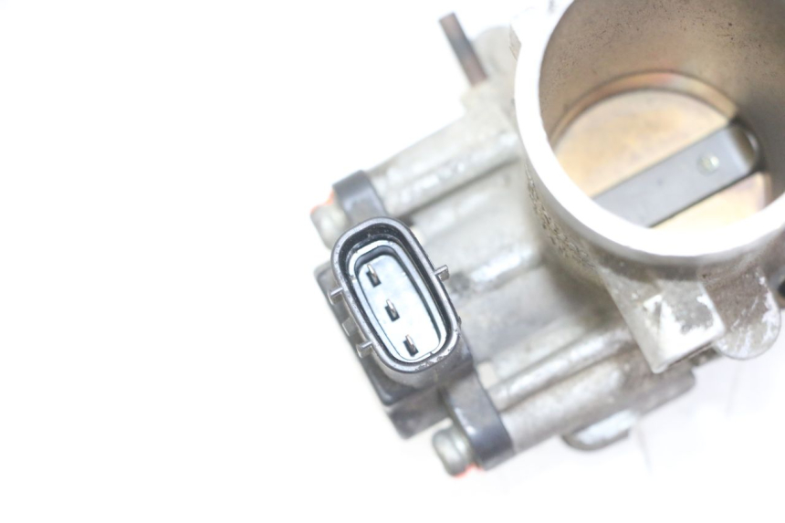 photo de INJECTION THROTTLE BODIES YAMAHA FZ6 N FAZER 600 (2004 - 2006) - Technical close-up