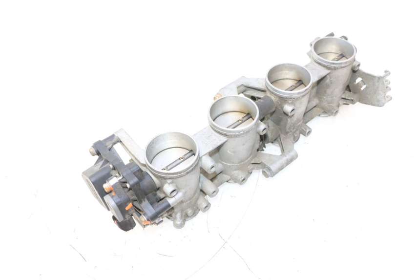 photo de INJECTION THROTTLE BODIES SUZUKI GSR 600 (2005 - 2012) - Technical close-up