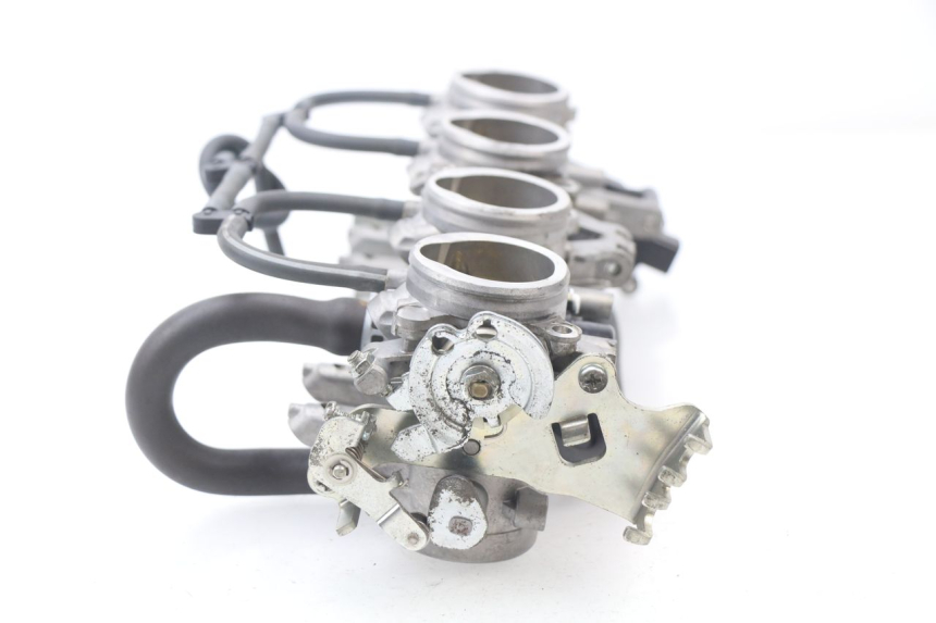 photo de INJECTION THROTTLE BODIES SUZUKI GSX-R GSXR 600 (2008 - 2010) - Fixing points details
