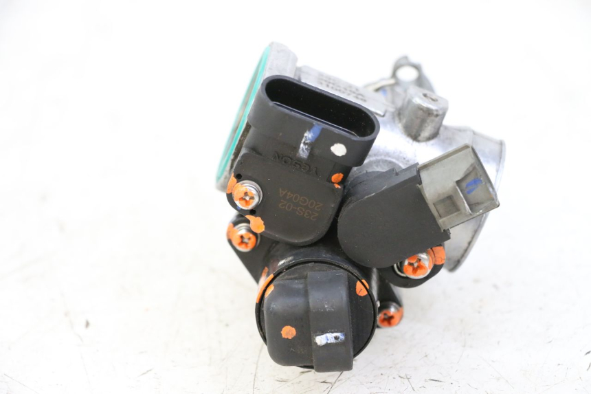 photo de INJECTION THROTTLE BODIES KEEWAY K-LIGHT KLIGHT 125 (2018 - 2025) - Surface and material condition