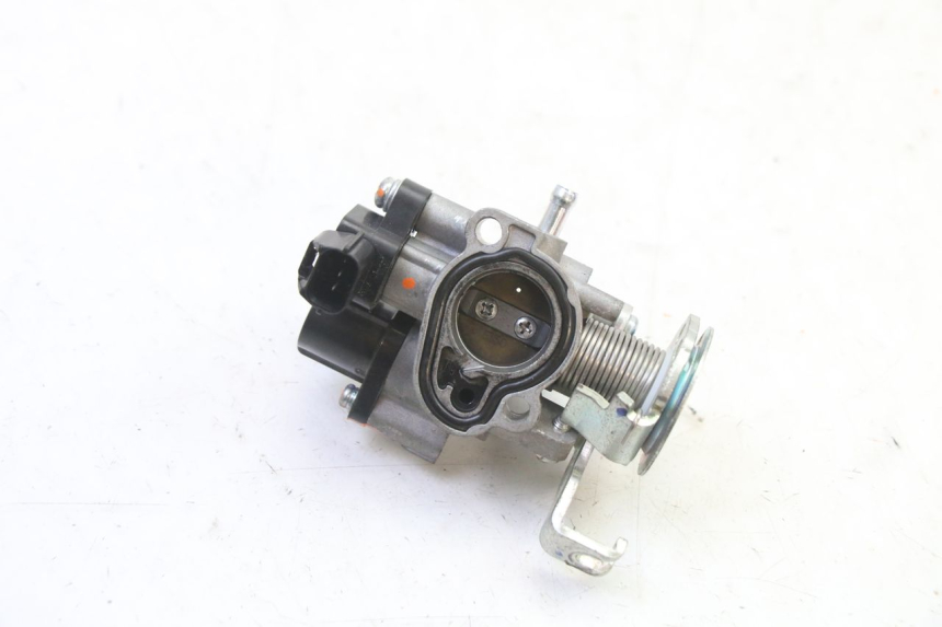photo de INJECTION THROTTLE BODIES KIDEN KD125-G 125 (2018 - 2022) - Alternative perspective