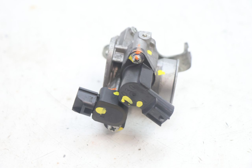 photo de INJECTION PEUGEOT KISBEE 4T 50 (2018 - 2022) - Surface and material condition
