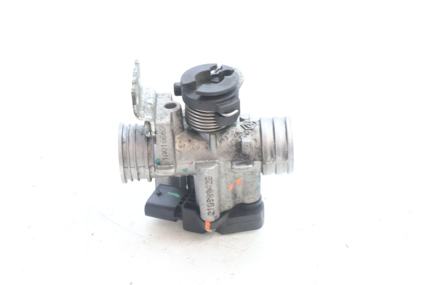 photo de INJECTION THROTTLE BODIES PIAGGIO LIBERTY IGET 4T 50 (2021 - 2025) - Alternative perspective