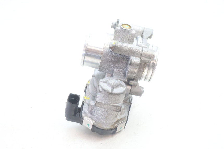 photo de INJECTION THROTTLE BODIES PIAGGIO MP3 HPE 530 (2022 - 2026) - Alternative perspective