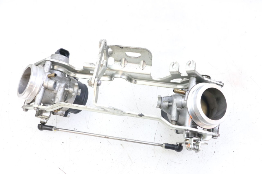 photo de INJECTION THROTTLE BODIES MOTO GUZZI NORGE 8V GT 1200 (2011 - 2016) - Technical close-up