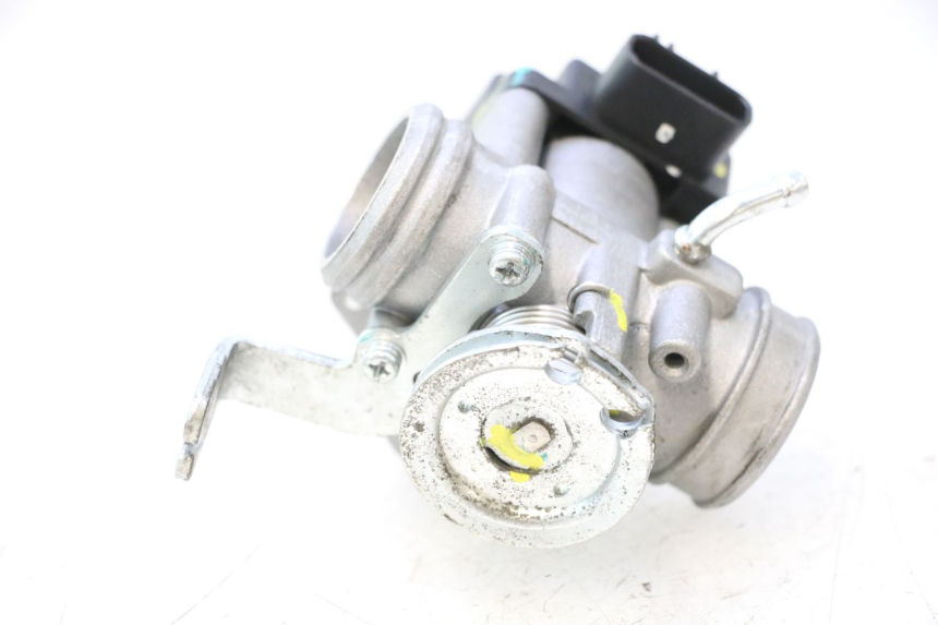 photo de INJECTION THROTTLE BODIES JM MOTORS OLDIES 4T 50 (2020 - 2026) - Surface and material condition