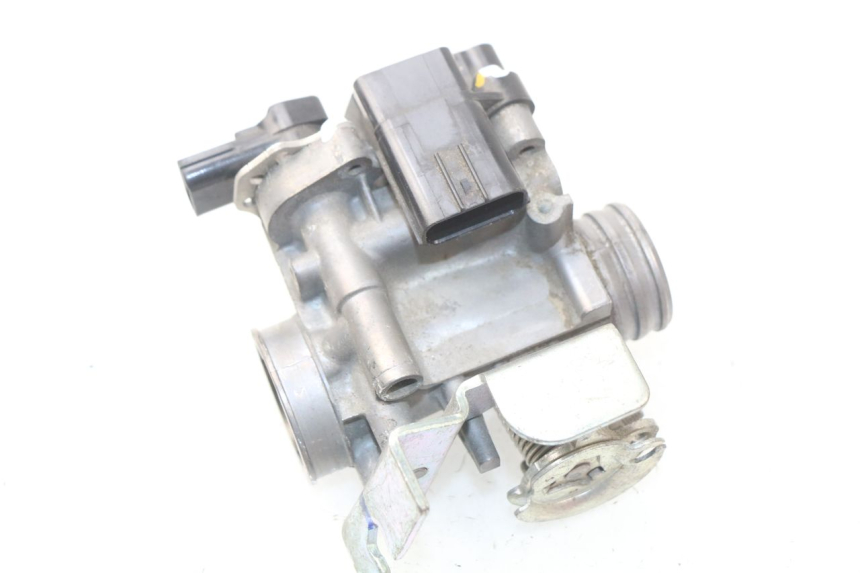 photo de INJECTION HONDA PCX (JF47) 125 (2012 - 2013) - Alternative perspective