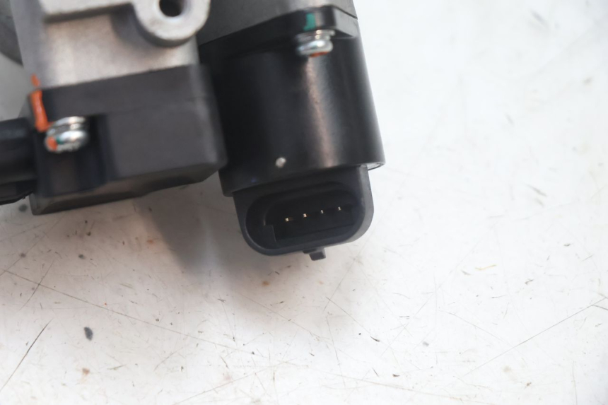 photo de INJECTION THROTTLE BODIES JM MOTORS R-MAX TECH 50 (2024 - 2026) - Alternative perspective