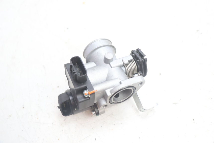 photo de INJECTION THROTTLE BODIES JM MOTORS R-MAX TECH 50 (2024 - 2026) - Technical close-up