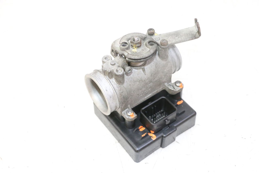 photo de INJECTION THROTTLE BODIES PEUGEOT SATELIS 125 (2013 - 2018) - Alternative perspective