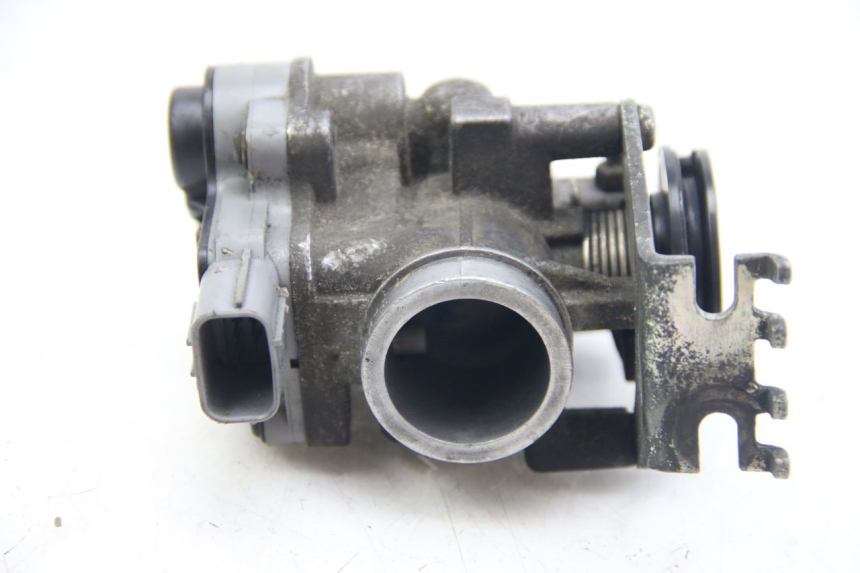 photo de INJECTION SUZUKI SIXTEEN 125 (2008 - 2010) - Technical close-up