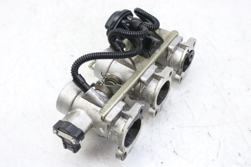 photo de INJECTION TRIUMPH SPRINT ST 955 (1999 - 2001) - Markings and original references