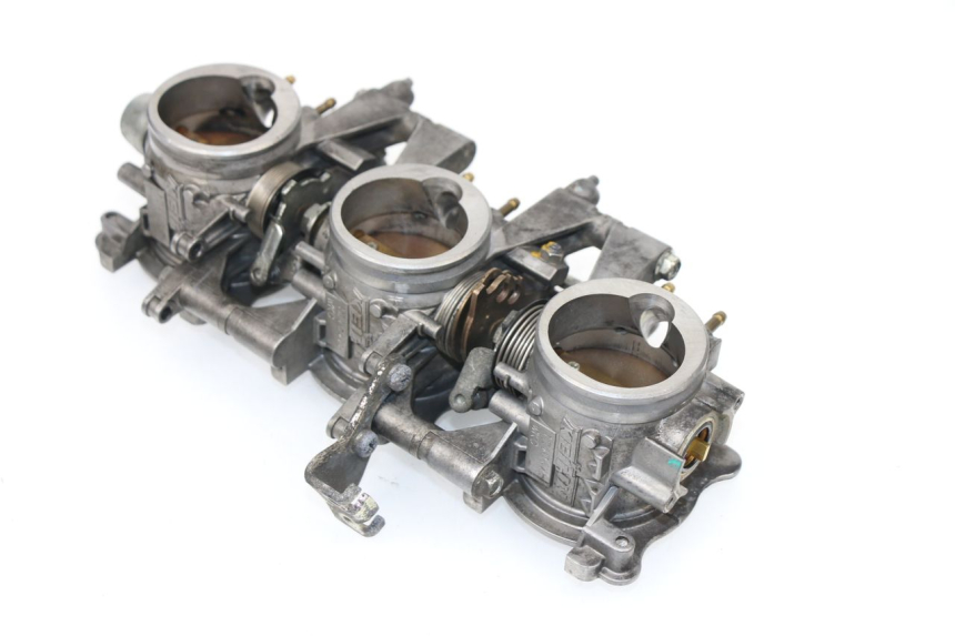 photo de INJECTION THROTTLE BODIES TRIUMPH STREET TRIPLE 675 (2007 - 2012) - Main view