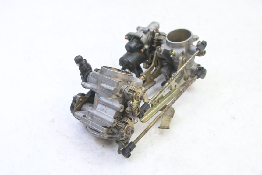 photo de INJECTION THROTTLE BODIES SUZUKI SV S 650 (2003 - 2009) - Zoom on usage condition