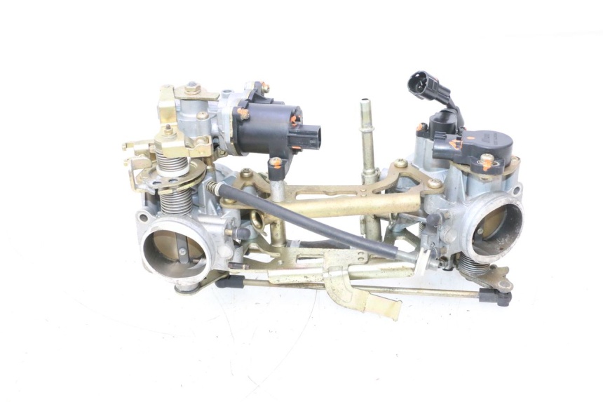 photo de INJECTION THROTTLE BODIES SUZUKI SV S 650 (2003 - 2009) - Zoom on usage condition