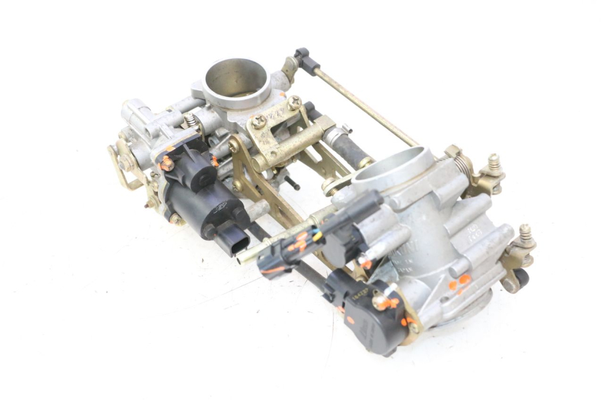 photo de INJECTION THROTTLE BODIES SUZUKI SV S 650 (2003 - 2009) - Surface and material condition