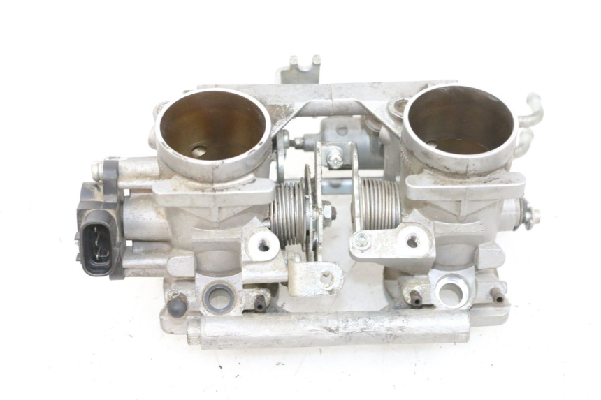 photo de INJECTION YAMAHA TDM ABS 900 (2002 - 2014) - Surface and material condition