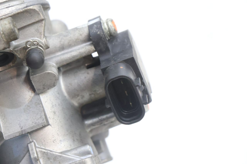 photo de INJECTION THROTTLE BODIES YAMAHA TDM ABS 900 (2002 - 2014) - Zoom on usage condition