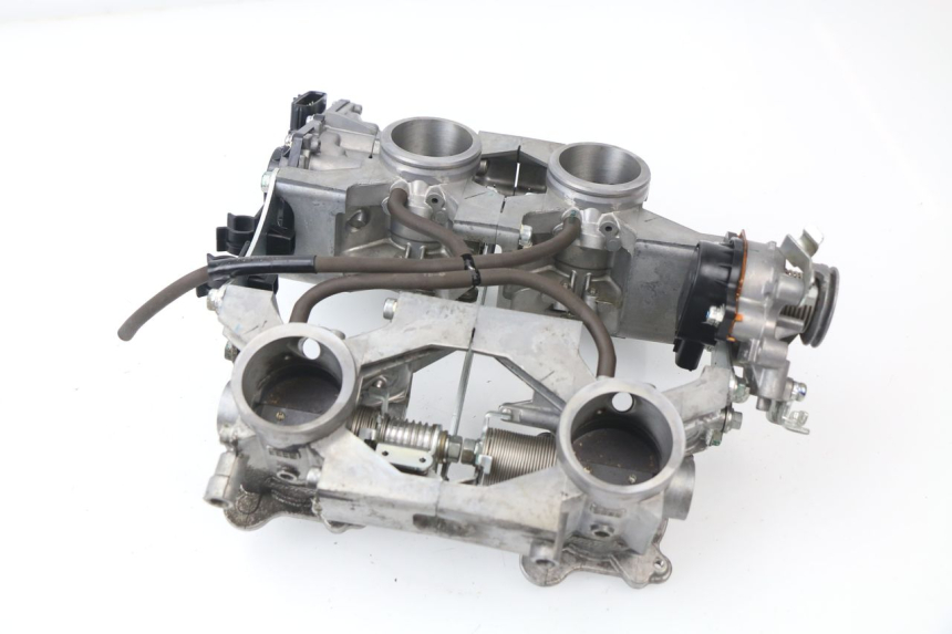 photo de INJECTION THROTTLE BODIES HONDA VFR F 1200 (2010 - 2015) - Main view