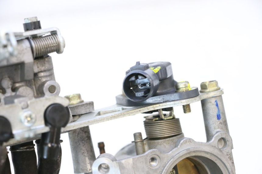 photo de INJECTION HONDA VFR FI RC46 800 (1998 - 2001) - Alternative perspective