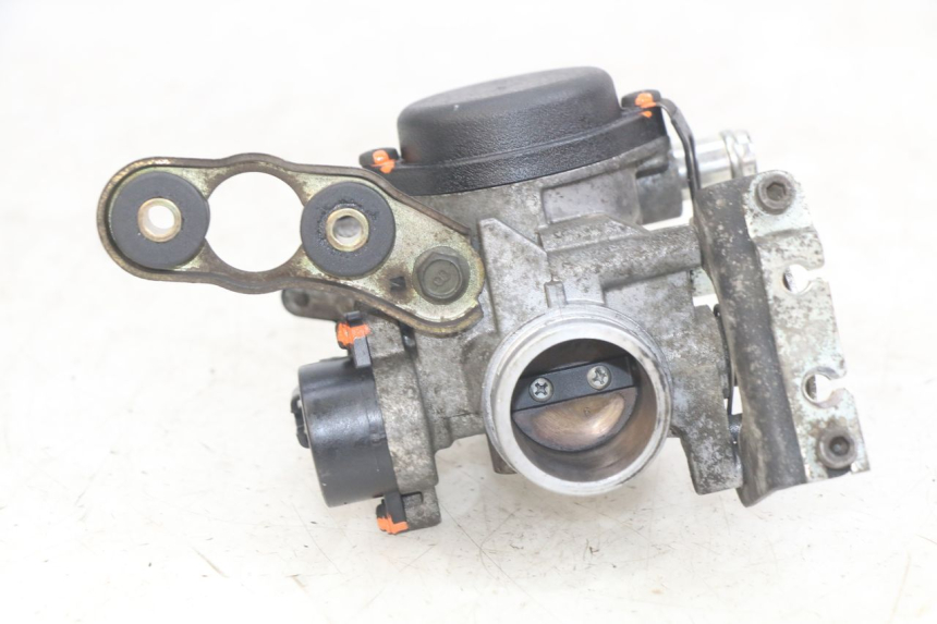 photo de INJECTION YAMAHA X-MAX XMAX 250 (2006 - 2009) - Technical close-up